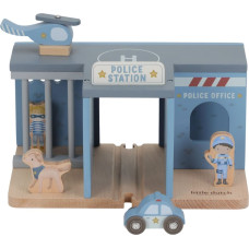 Little Dutch Policijas stacija &ndash; FSC koks