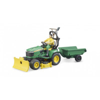 BRUDER John Deere Zāles traktors ar piekabi un dārznieku, 62104