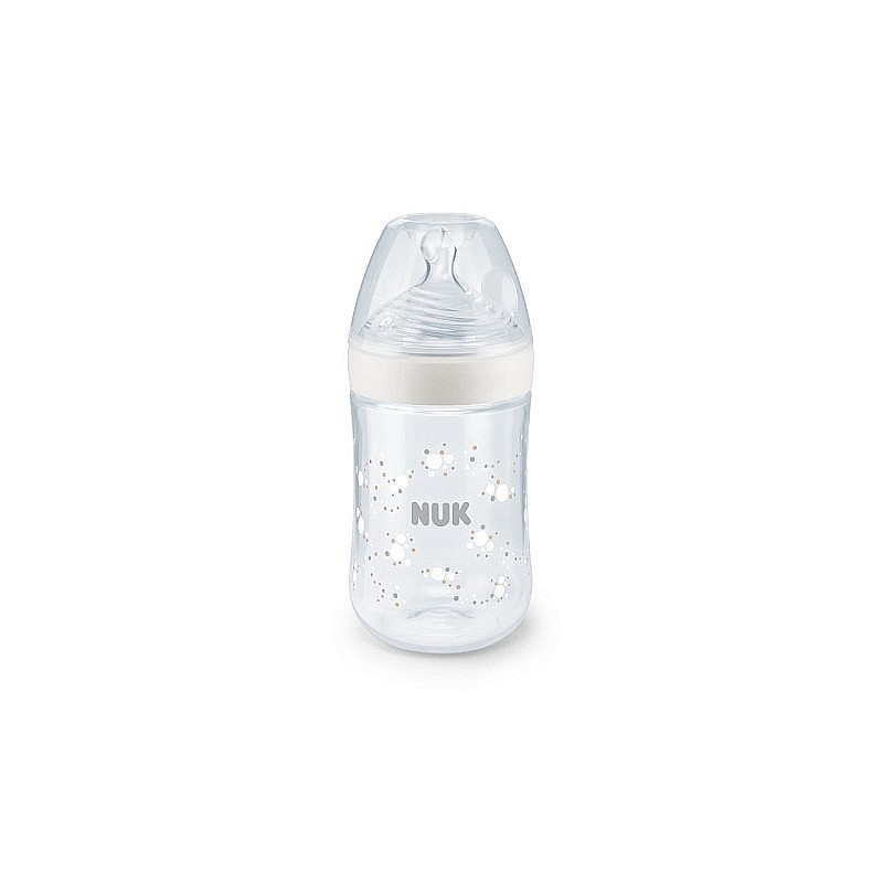 NUK Nature Sense polipropilēna pudele ar temperatūras indikatoru 260ml silikona knupis, izmērs М, 10741963 SP21 balta (367482) IZPĀRDOŠANA